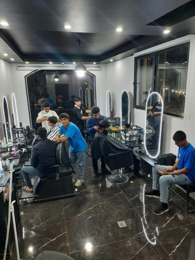 عکس آرایشگاه گریم کده