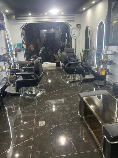 عکس آرایشگاه گریم کده