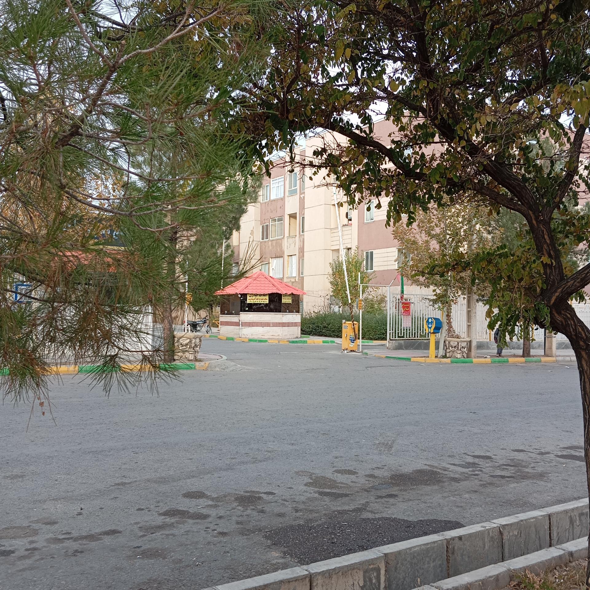 عکس مجتمع مسکونی ولیعصر 1 (مرمربتن)