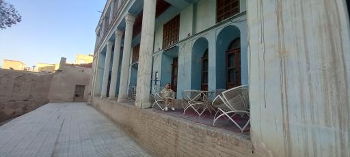 عکس قلعه تاریخی حاجی آباد دستگرد