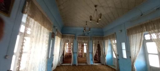 عکس قلعه تاریخی حاجی آباد دستگرد