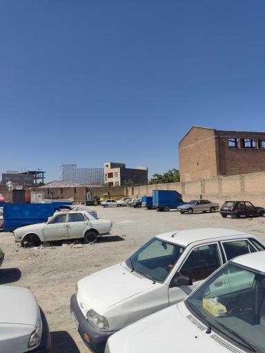 عکس پارکینگ شبانه روزی الیاسی