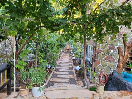 عکس باغ سرای کوهستان