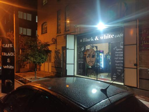 عکس کافه بلک آمد وایت