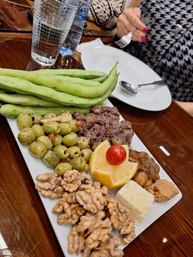 عکس رستوران شکم الملوک