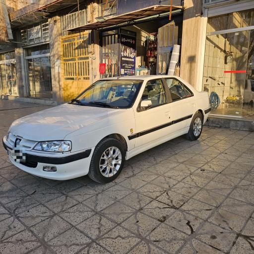 عکس نمایشگاه اتومبیل ماکادور