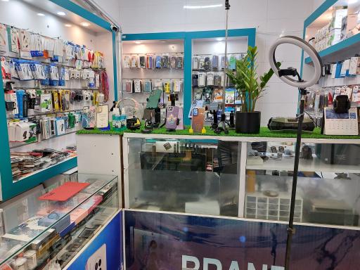 عکس موبایل برند