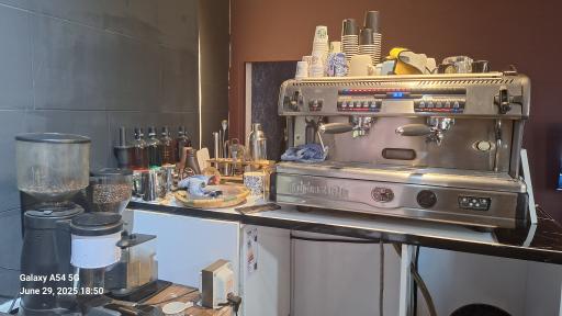 عکس کافه گیم پاندا