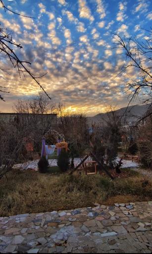 عکس باغ و آتلیه ملکه سفید