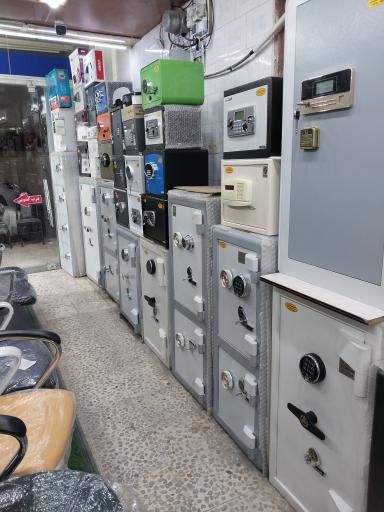 عکس فروشگاه گاوصندوق تقوایی نیا