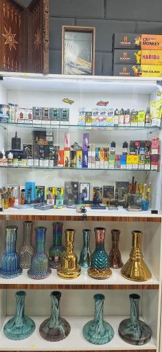 عکس دخانیات امیر خان