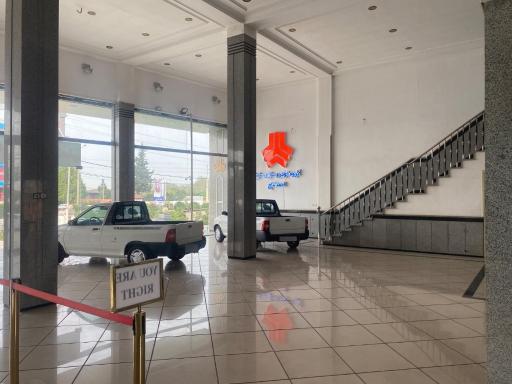 عکس نمایندگی سایپا احمد نتاج