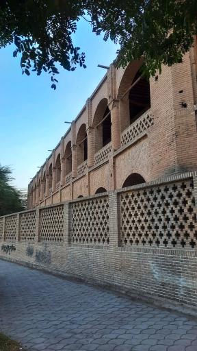 عکس کاروانسرای معین التجار