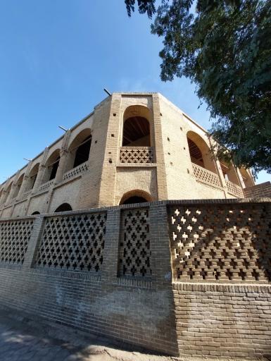 عکس کاروانسرای معین التجار