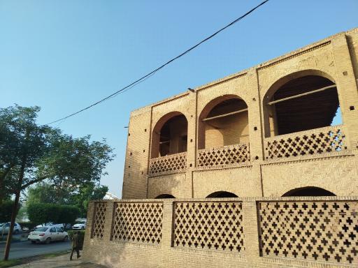 عکس کاروانسرای معین التجار