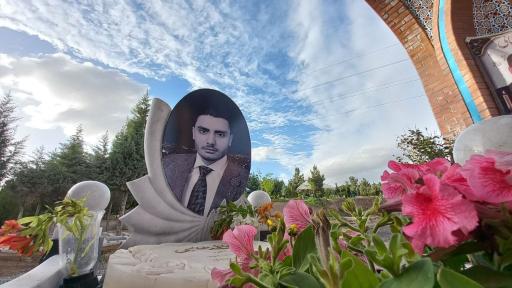 عکس مزار محمد طاها طالبی