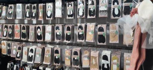 عکس فروشگاه جوراب پاروپایان