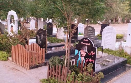 عکس آرامگاه مرحوم عباس اصلاوی