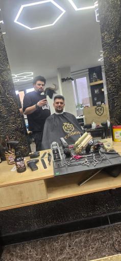 عکس سالن آرایشگاه اچ ام