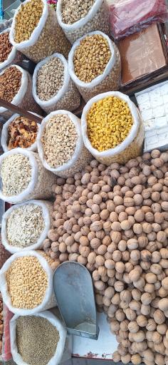 عکس آجیل قروشی بهاران