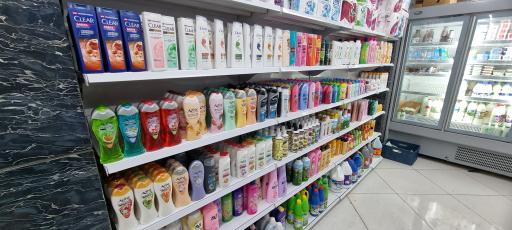 عکس لبخند مارکت