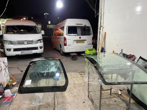 عکس پخش شیشه اتومبیل نصیری 