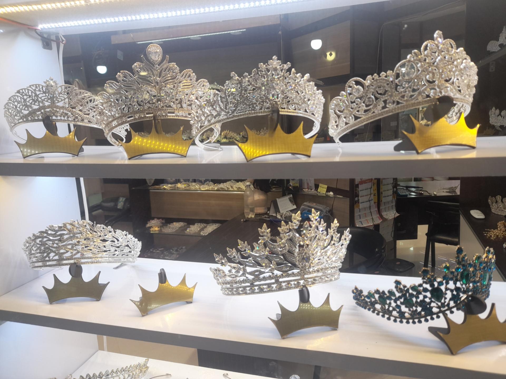 عکس تاج سرای فدائی 