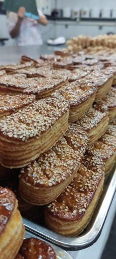 عکس شیرینی ماهان