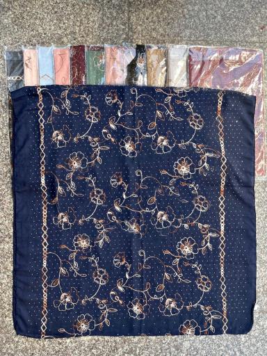 شال و روسری صدف