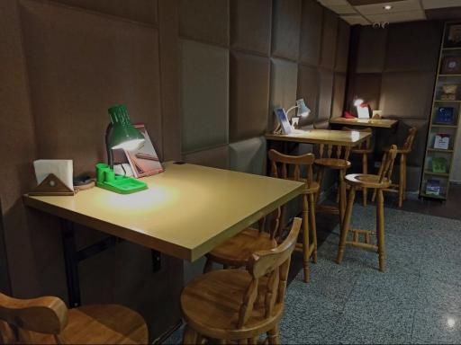 عکس کافه کتاب ناشر