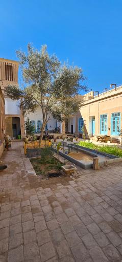 عکس دبیرستان جامعه تعلیمات اسلامی افشار