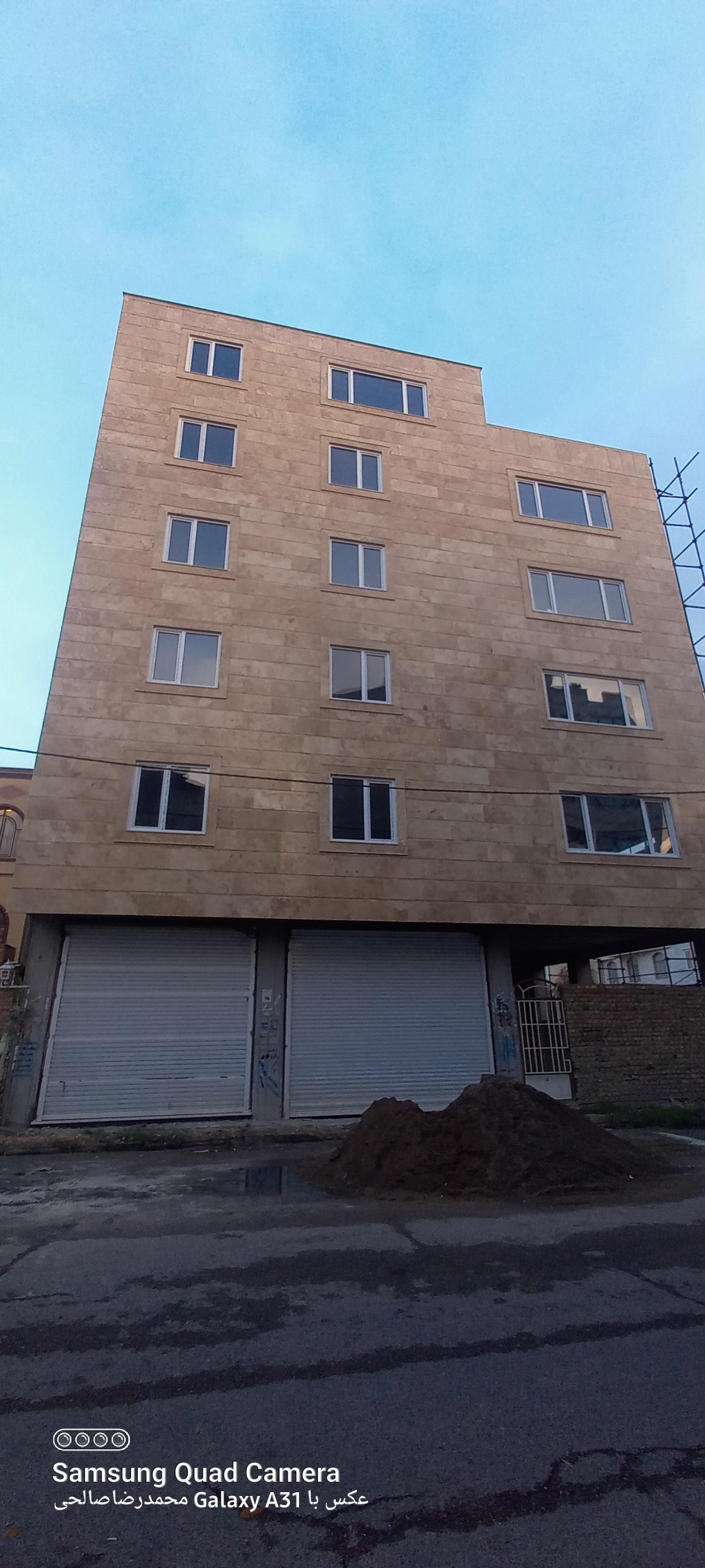 عکس کارگاه درب و پنجره upvc هیدج وین 