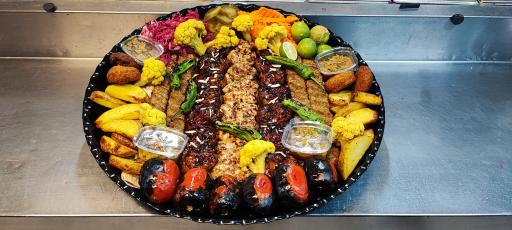 عکس کترینگ پانیذ (شعبه مرکزی)