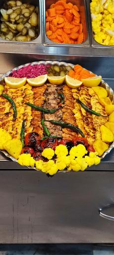 عکس کترینگ پانیذ (شعبه مرکزی)