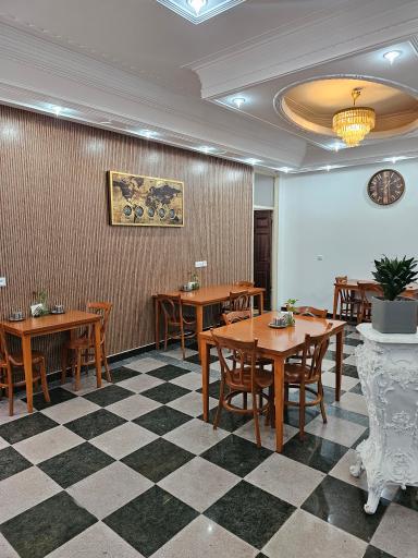 عکس کافه صبحانه  و رستوران بیزینس