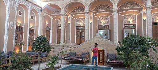 هتل سنتی دربار