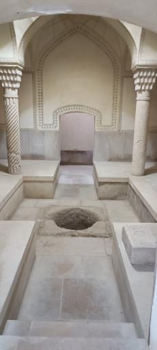 عکس حمام تاریخی باغ نشاط لارستان 