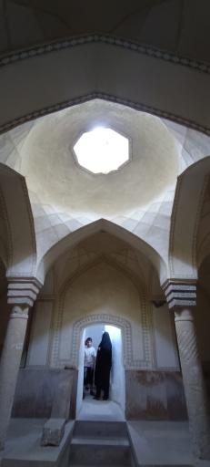 عکس حمام تاریخی باغ نشاط لارستان 