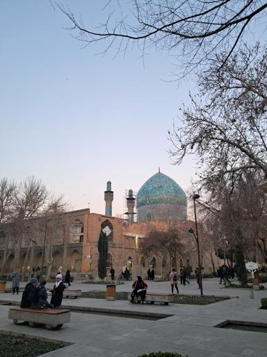 عکس حوزه علمیه امام صادق چهارباغ