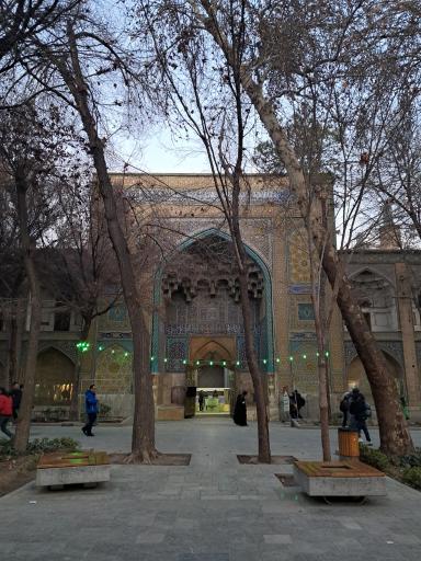 عکس حوزه علمیه امام صادق چهارباغ