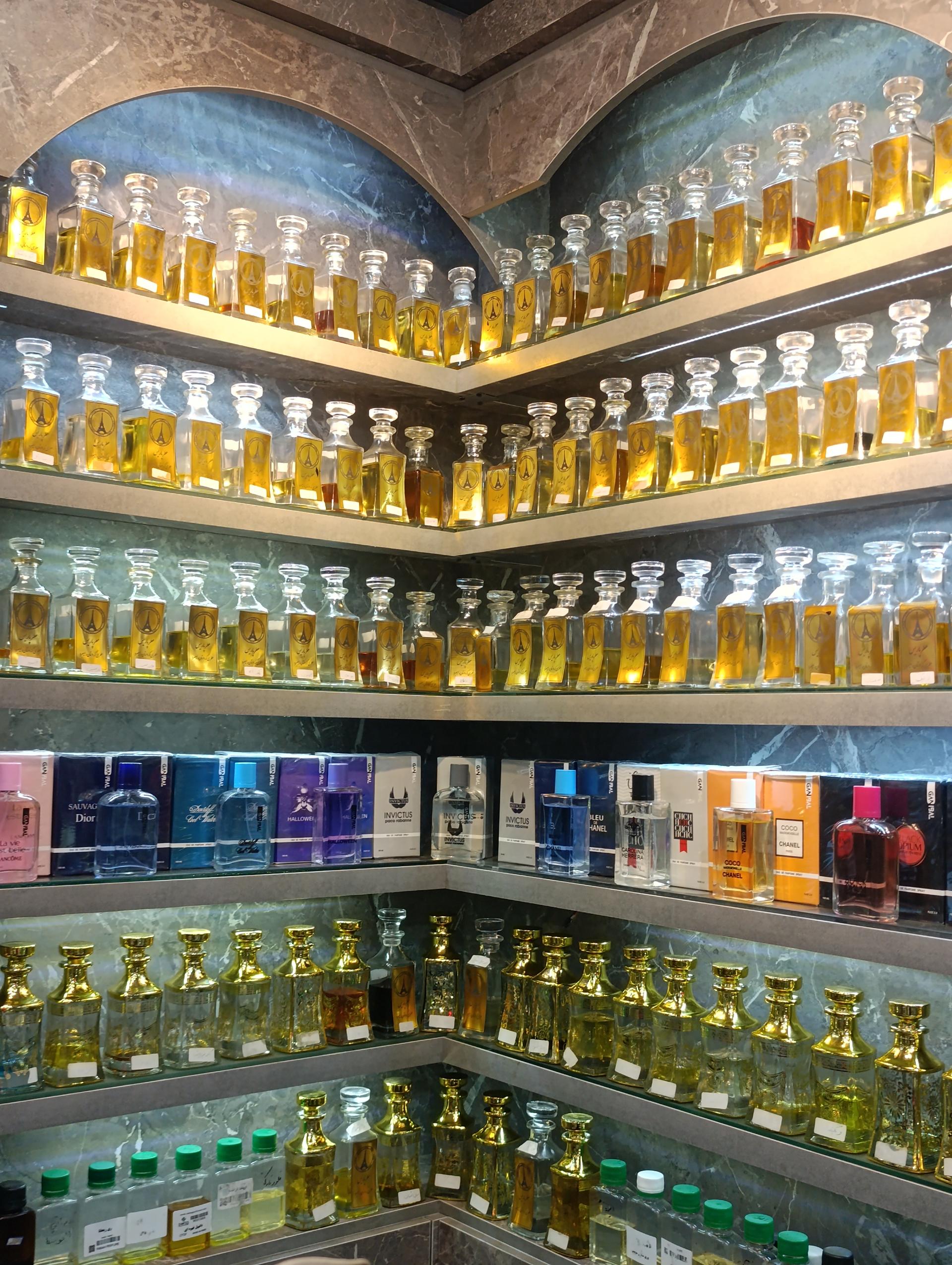 عکس گالری عطر پاریس