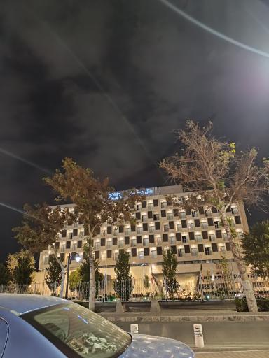 هتل بین المللی هما 1