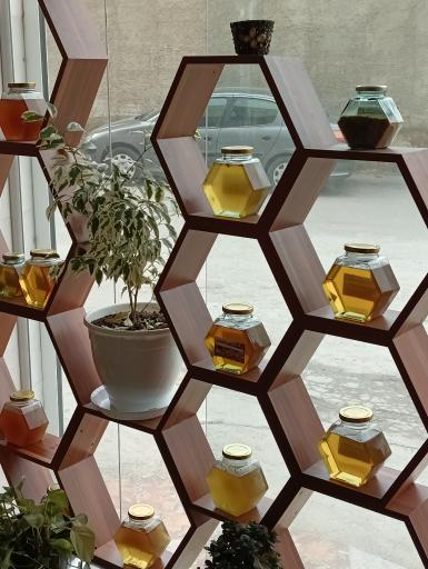 عکس فروشگاه عسل فرخنده 