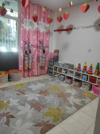 عکس مهدکودک همبازی