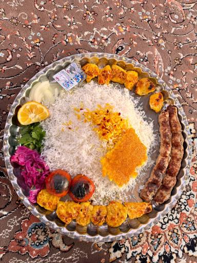 عکس قرمه سرای پل شاندیز