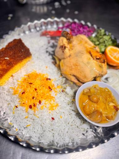 عکس قرمه سرای پل شاندیز