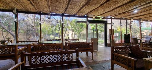 اقامتگاه بومگردی خانه باغ ایرانی شیراز