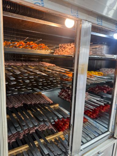 عکس قصابی کباب بره روحی