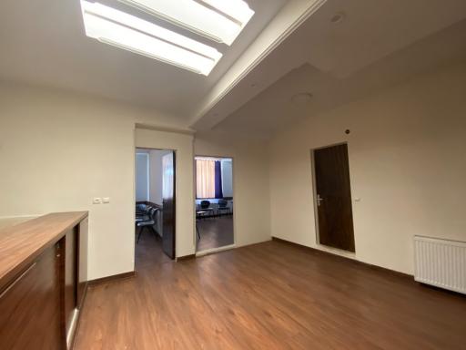عکس آکادمی زبان آپادانا