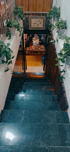 عکس رستوران سنتی نارُ ونِی